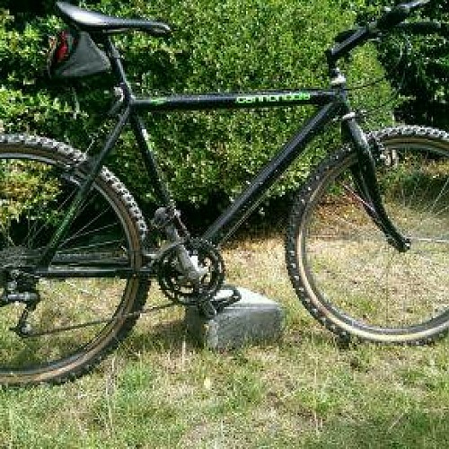 cannondale sm700 mountain bike