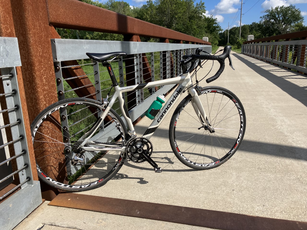 cannondale.on.bridge.jpg